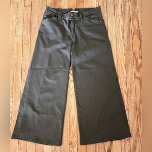 Levi's 311 short / petite mid-rise women's Wide Leg Olive Jeans